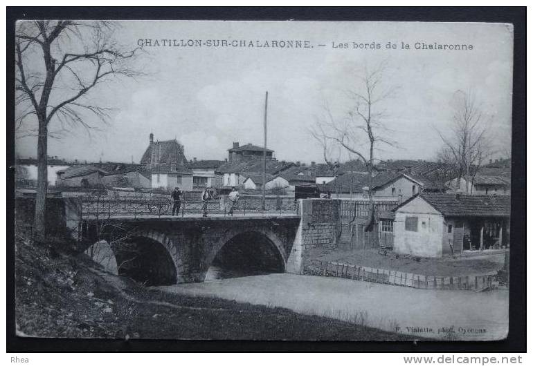 01 Châtillon-sur-Chalaronne chalaronne pont    D01D  K01093K  C01093C RH019576