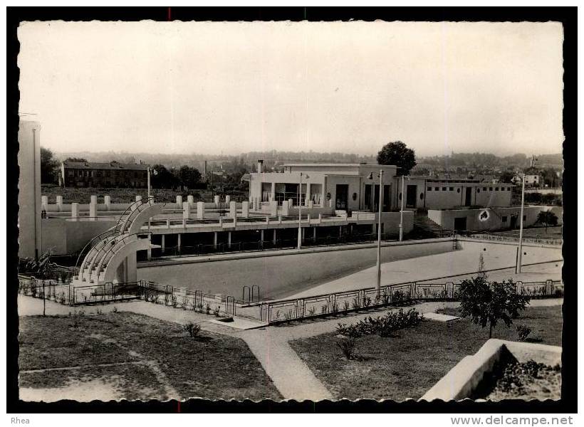 03 Bellerive-sur-Allier piscine D03D K03109K C03023C RH077694