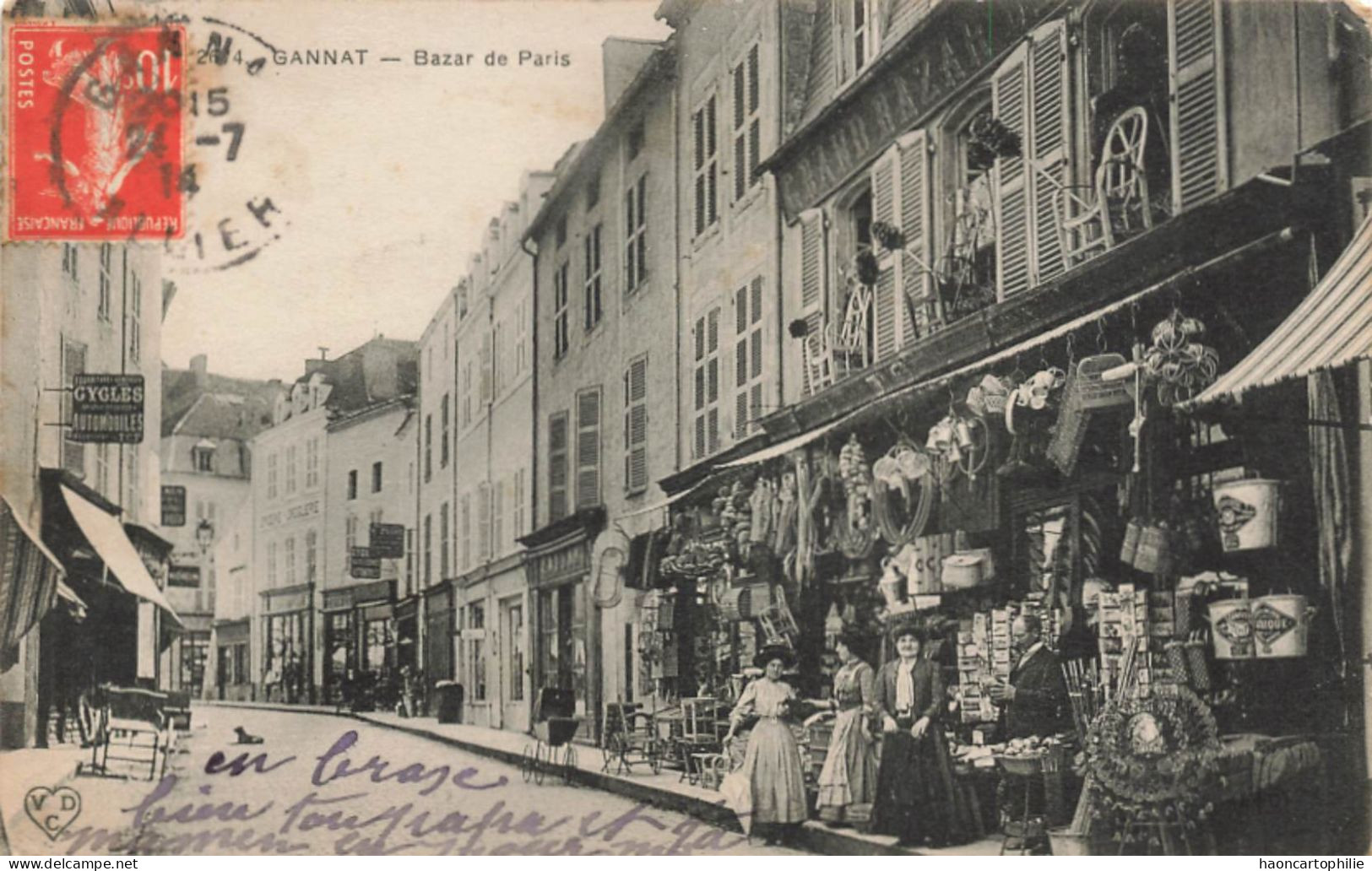 03 Gannat  bazar de Paris