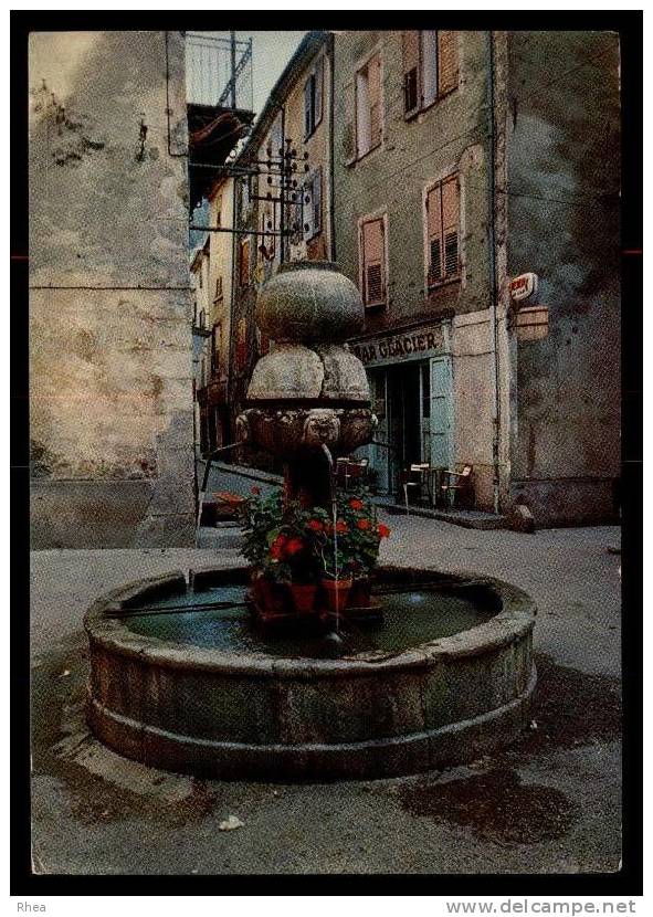 04 Castellane fontaine D04D K04039K C04039C RH077706