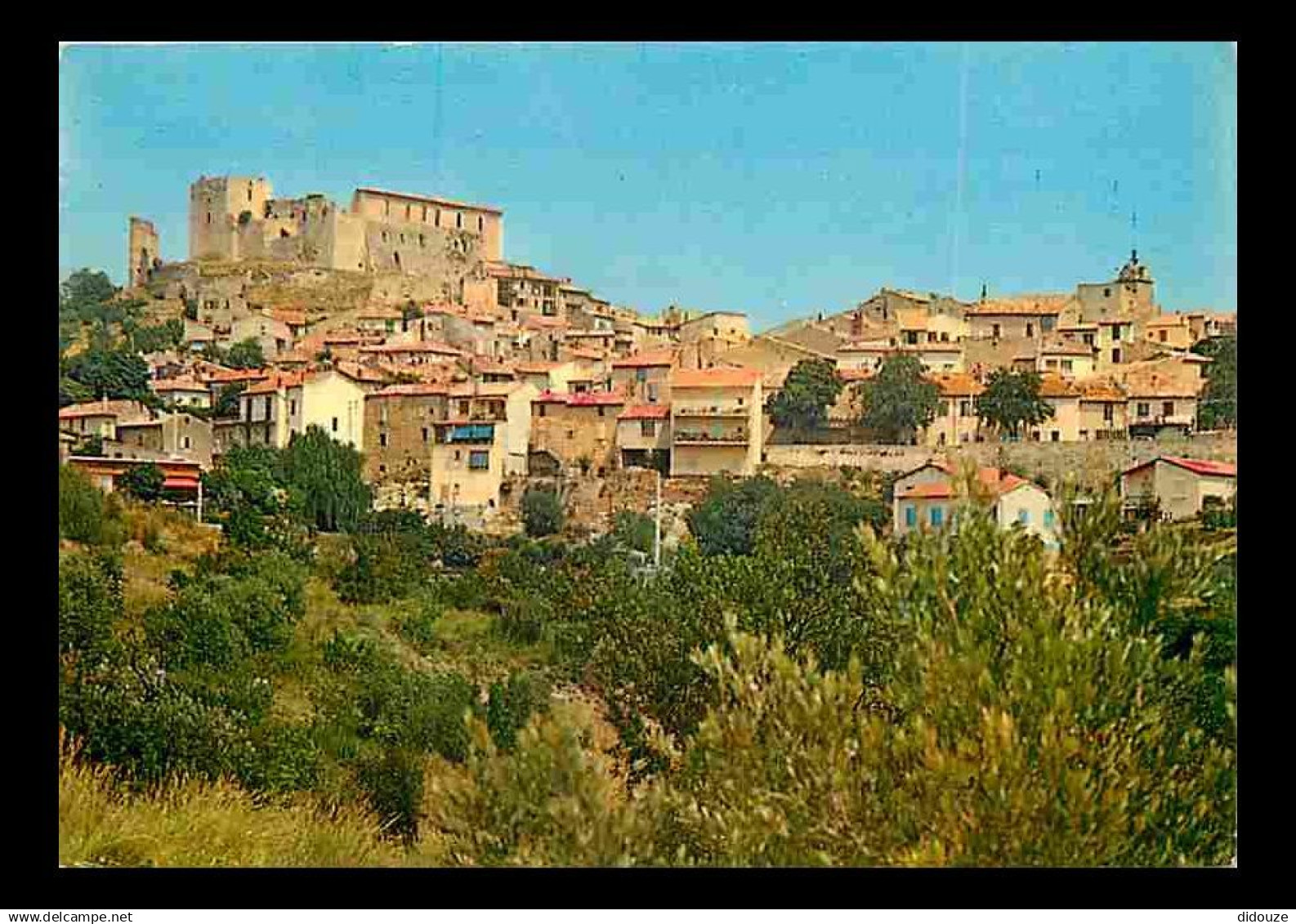 04 - Gréoux les Bains - Vue sur la Ville et le Château - Flamme Postale de Gréoux les Bains - CPM - Voir Scans Recto-Ver