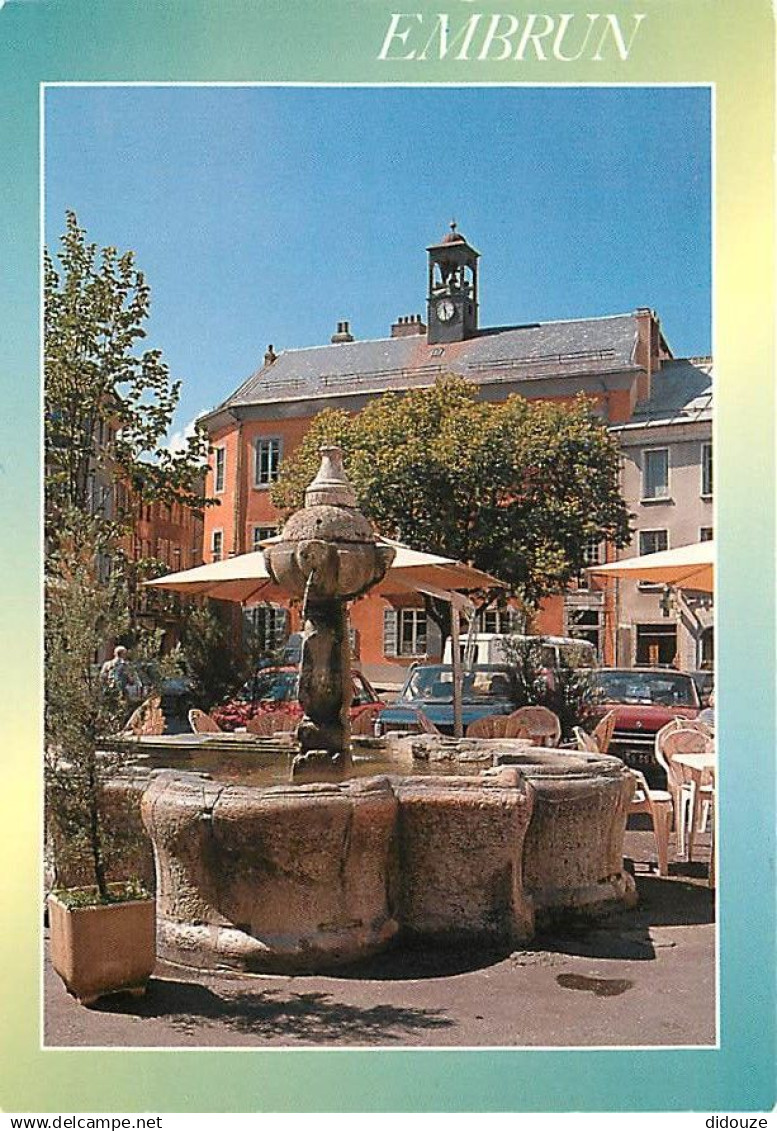 05 - Embrun - Fontaine - Automobiles - CPM - Voir Scans Recto-Verso