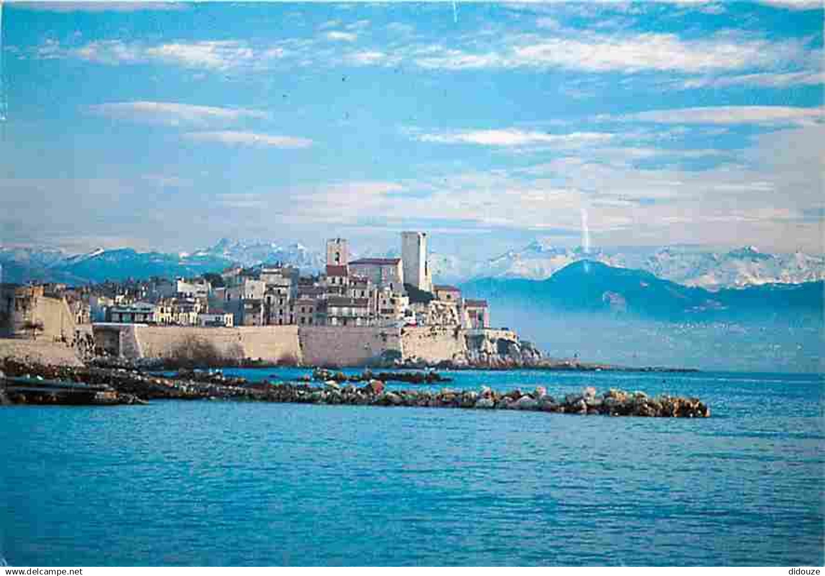 06 - Antibes - Les Remparts - Eclairage matinal sur les remparts - CPM - Voir Scans Recto-Verso