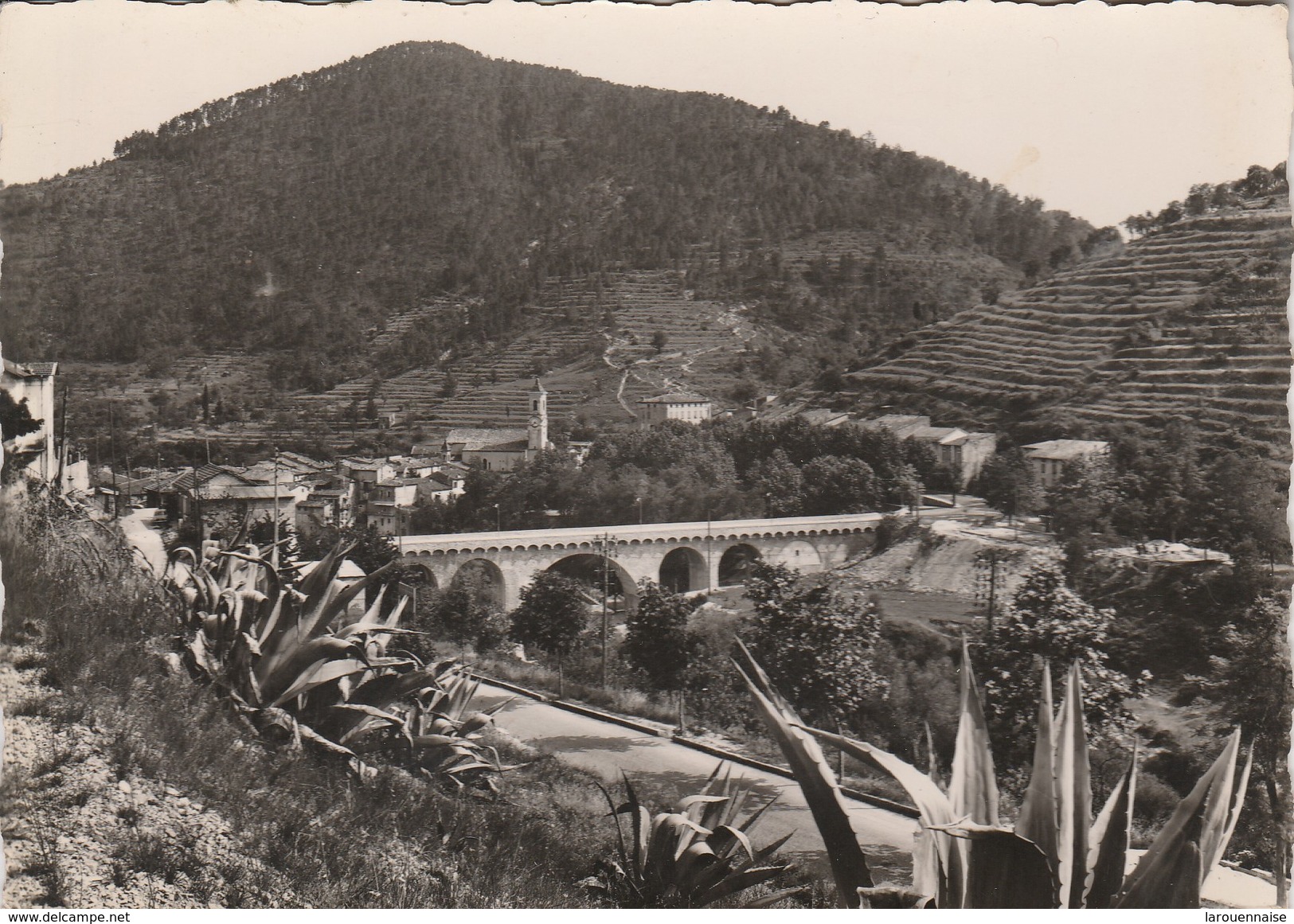 06 - L' ESCARENE - Vue générale