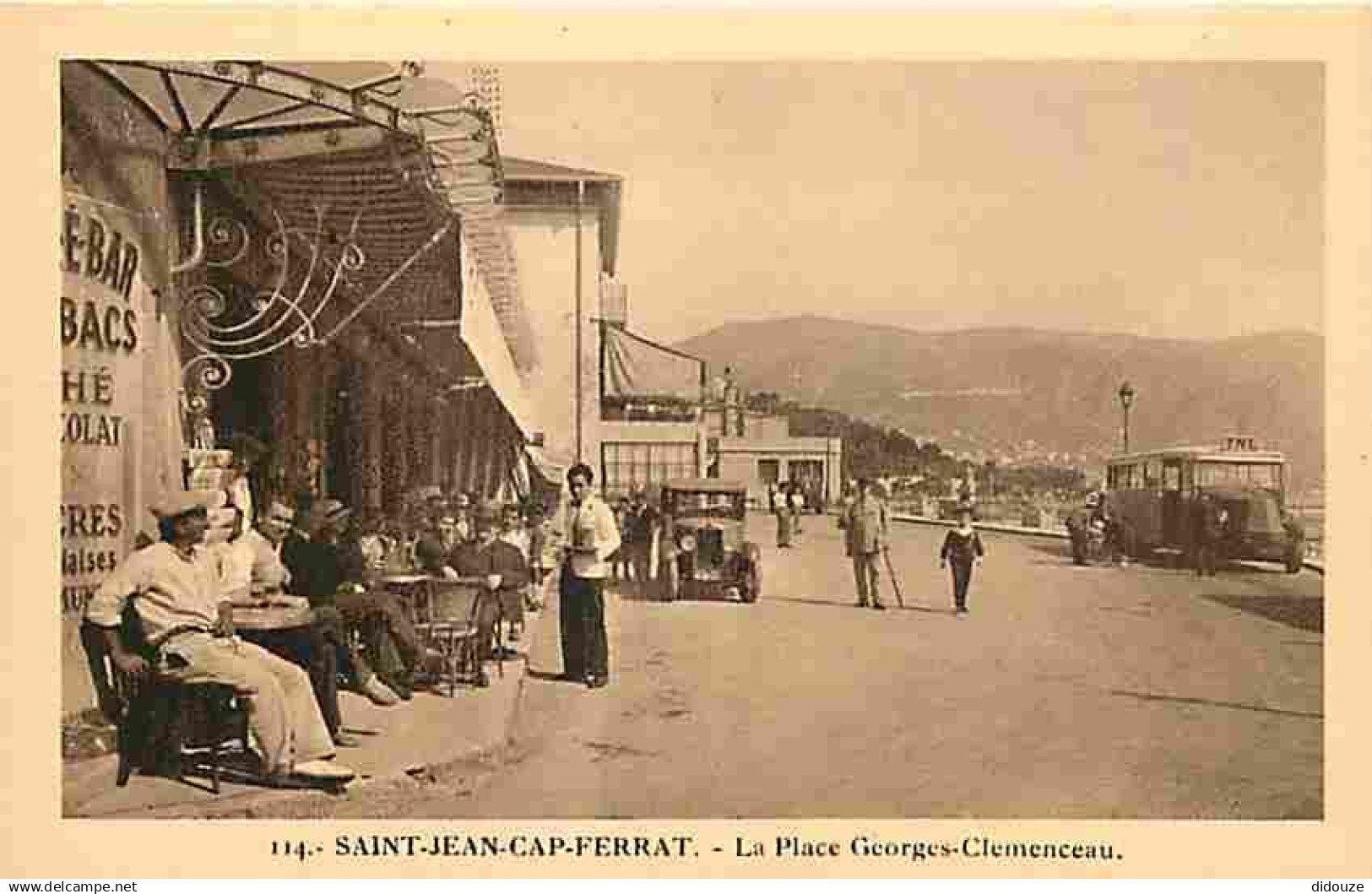 06 - Saint Jean Cap Ferrat - La Place Georges Clemenceau - Animée - Automobiles - CPA - Voir Scans Recto-Verso