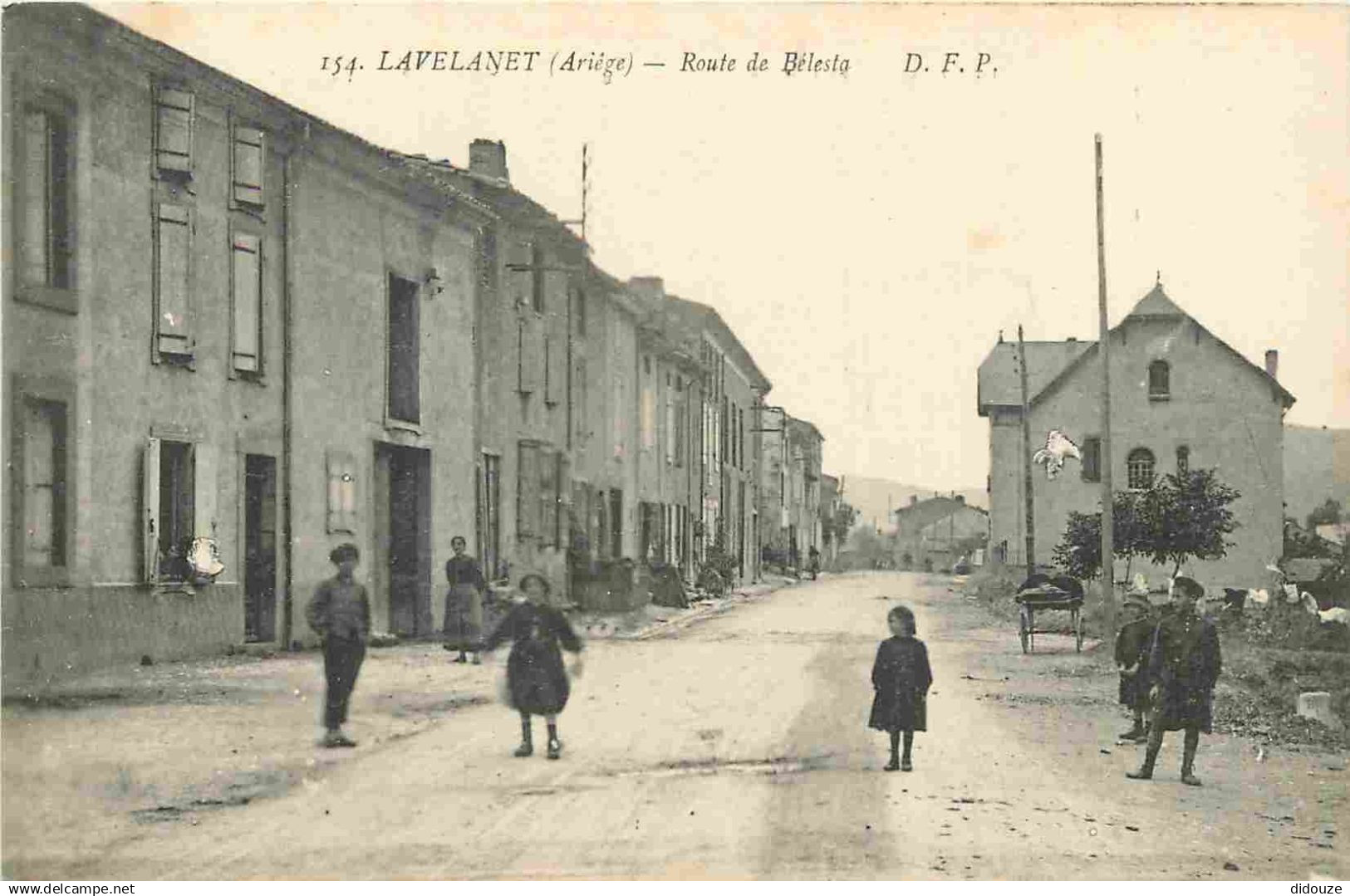 09 - Lavelanet - Route de Belesta - Animée - CPA - Voir Scans Recto-Verso