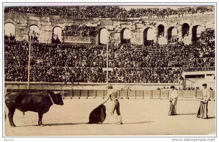 1 carte photo de nimes