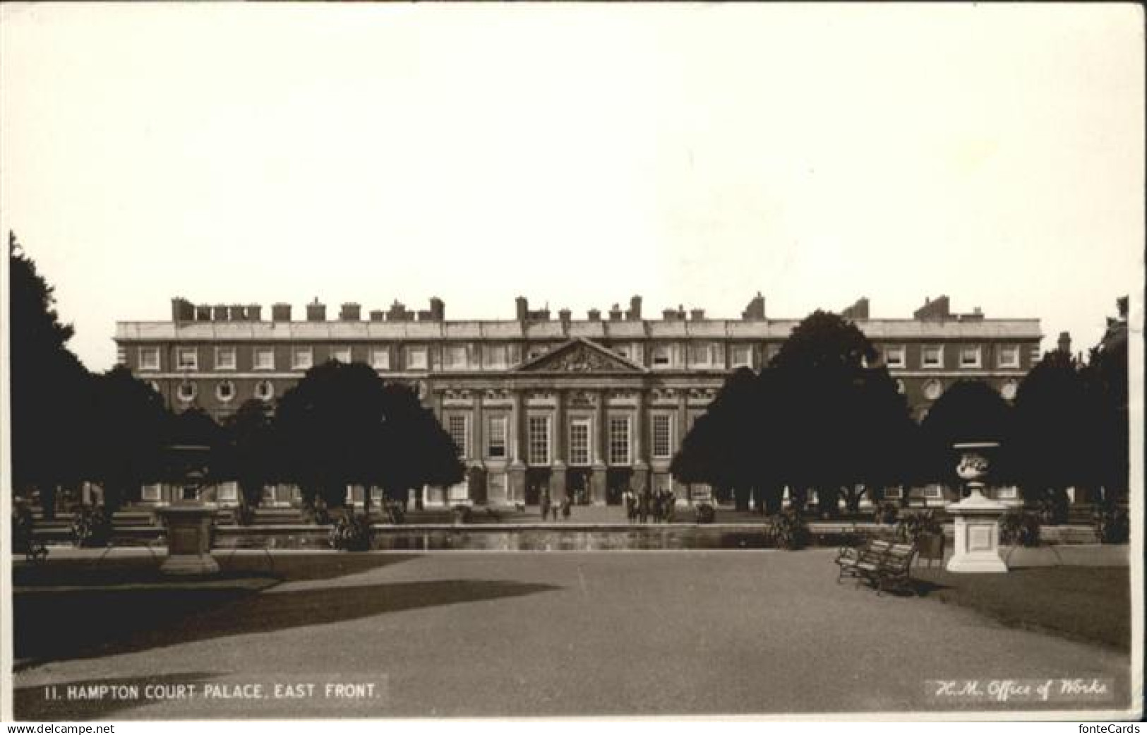 10989986 Hampton Court Palace East Front