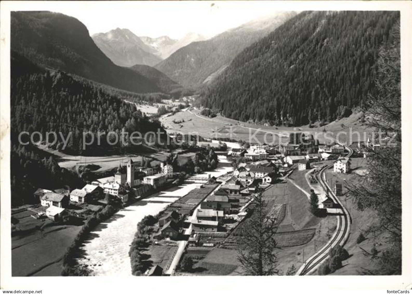 11651311 Sues Engadin Schweiz Schweizer Nationalpark Fluss