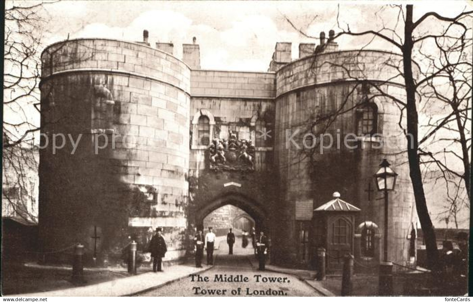 11777671 London Middle Tower of Tower of London