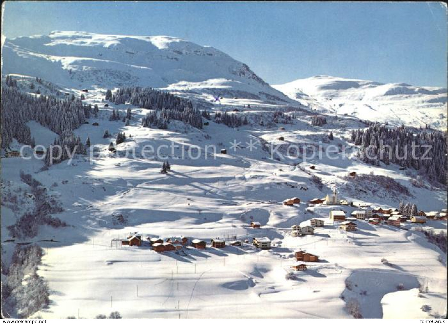 11896610 Surcuolm mit Skigebiet vom Piz Mundaun