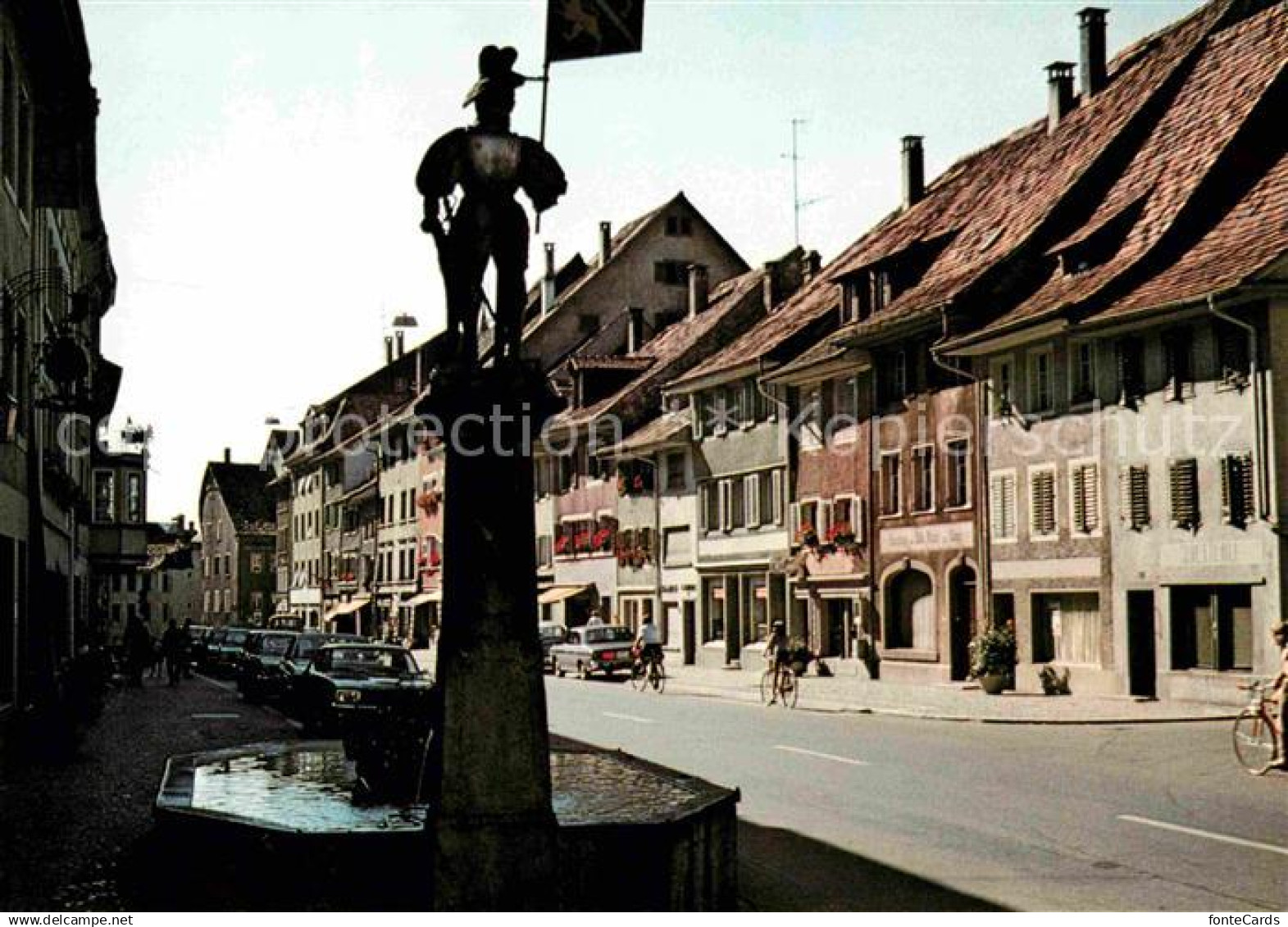 12614862 Diessenhofen Hauptstrasse mit Brunnen Diessenhofen