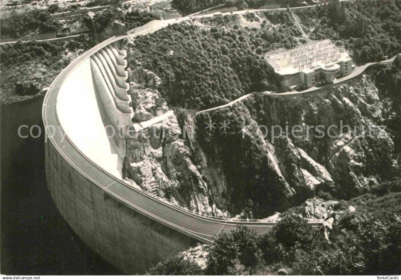 12800985 Verzasca Sbarramenti idrici della Verzasca Staumauer