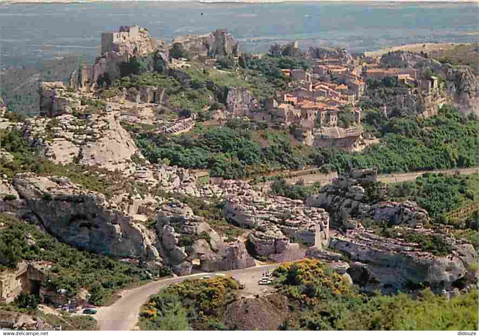 13 - Les Baux de Provence - Vue Générale - CPM - Voir Scans Recto-Verso