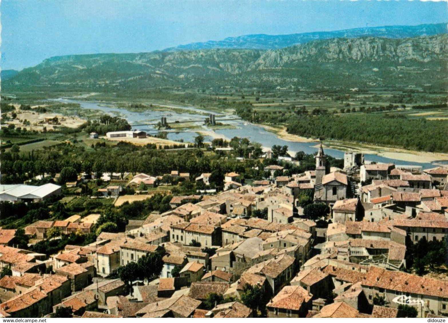 13 - Mallemort en Provence - Vue Générale aérienne - CPM - Voir Scans Recto-Verso