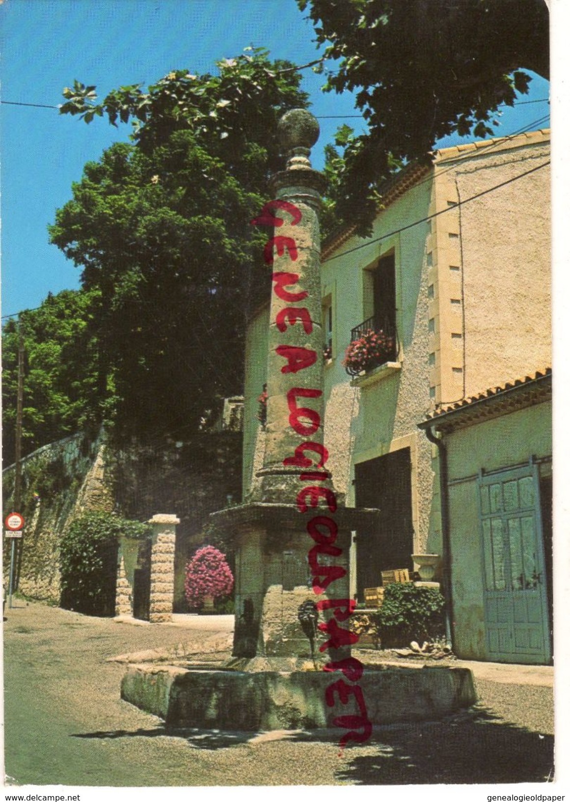 13 - MALLEMORT - VIEILLE FONTAINE