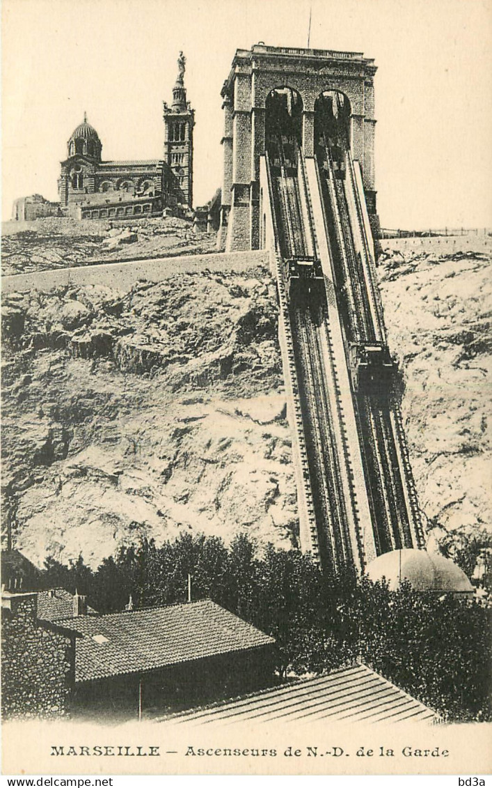 13 -  MARSEILLE -  NOTRE DAME DE LA GARDE - ASCENSEUR