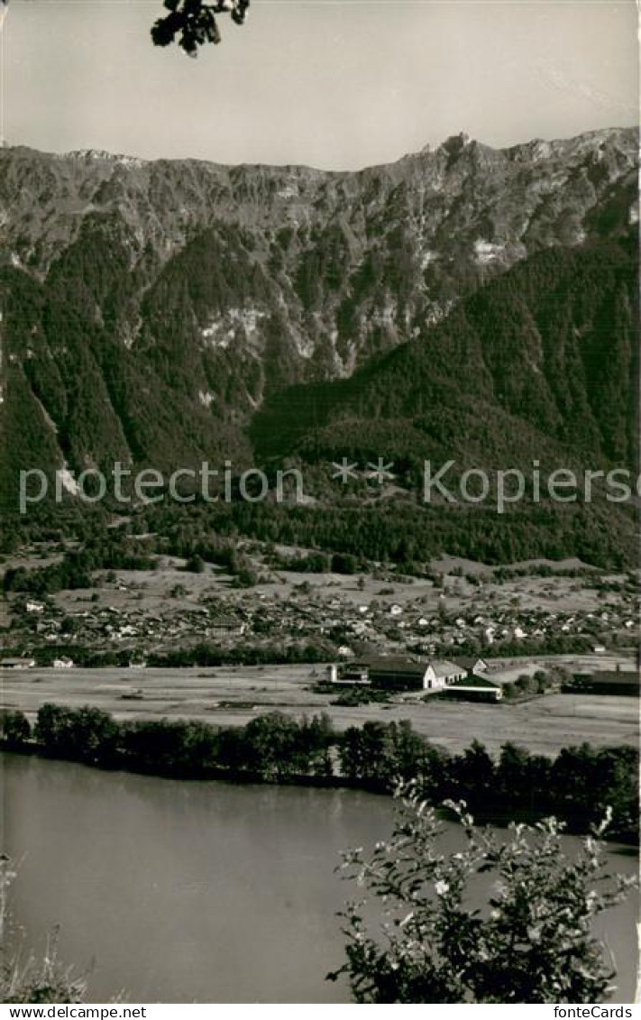 13758369 Boenigen Brienzersee mit Faulhornkette Boenigen Brienzersee