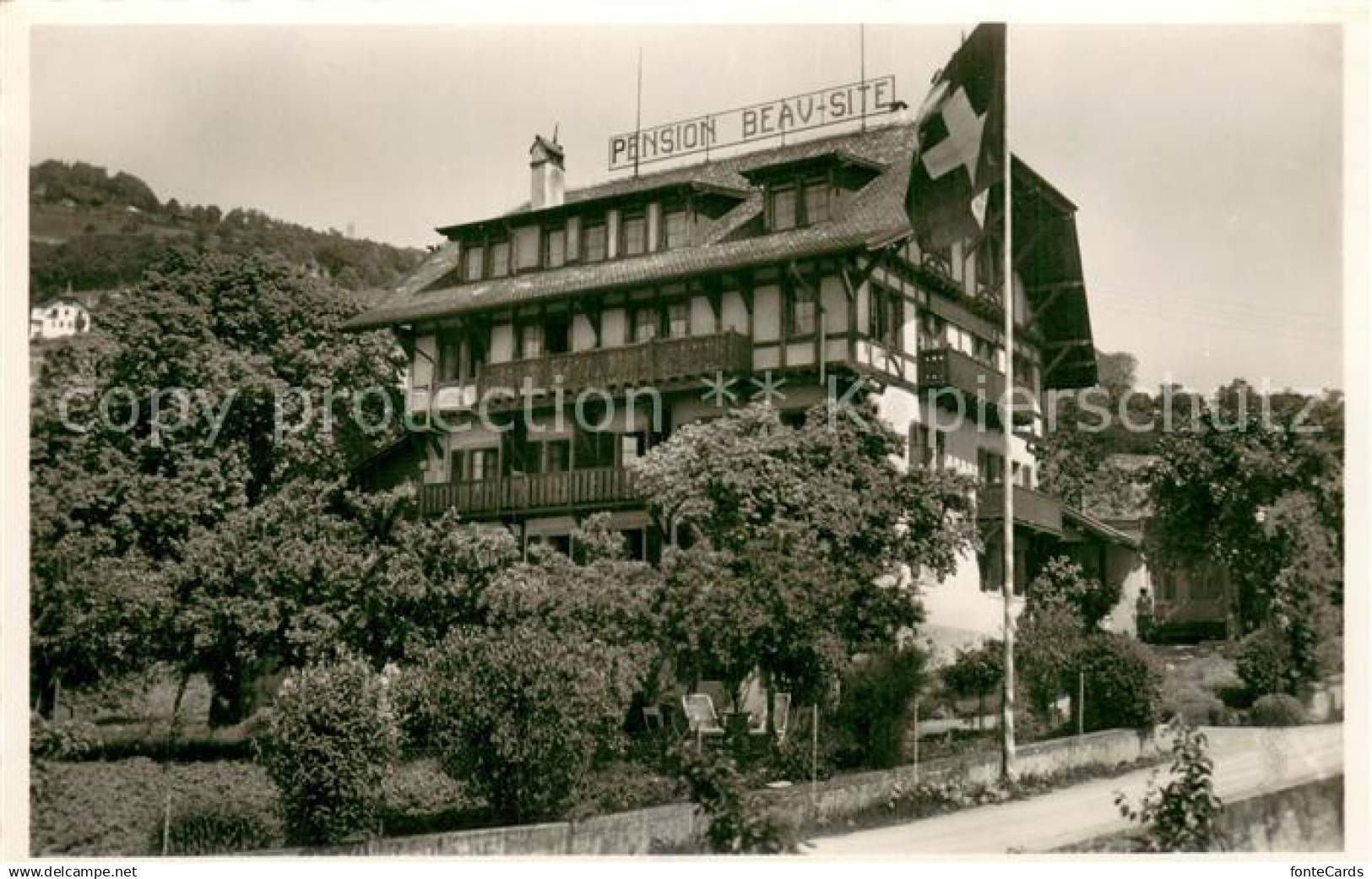 13770249 Corseaux VD Pension Beau Site Schweizer Flagge