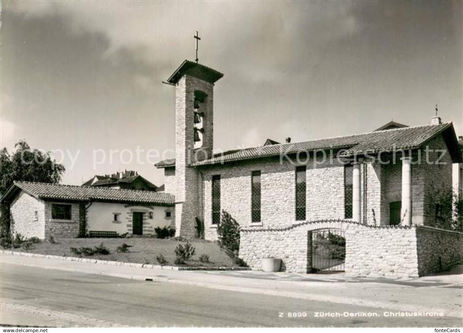 13783707 Oerlikon ZH Christuskirche Aussenansicht