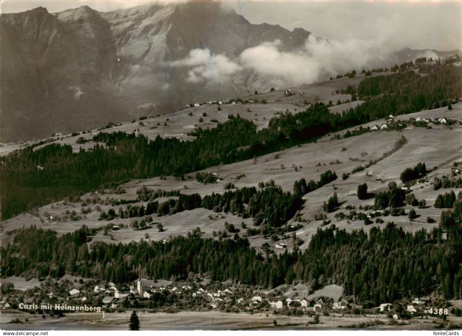 13870689 Cazis GR Panorama mit Heinzenberg Alpen