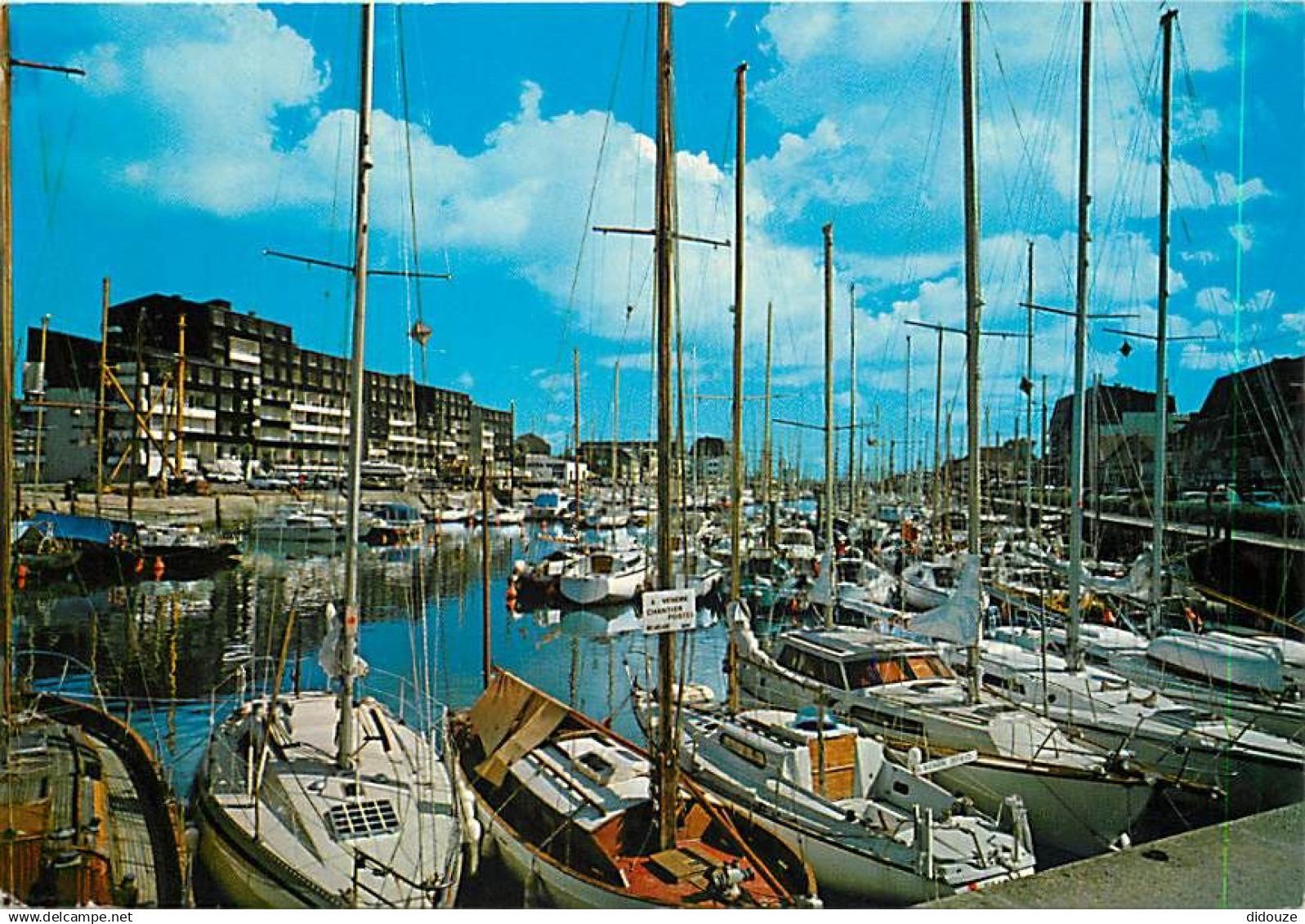 14 - Courseulles sur Mer - Le Bassin de Plaisance - Bateaux - Flamme Postale de Courseulles sur Mer - CPM - Voir Scans R