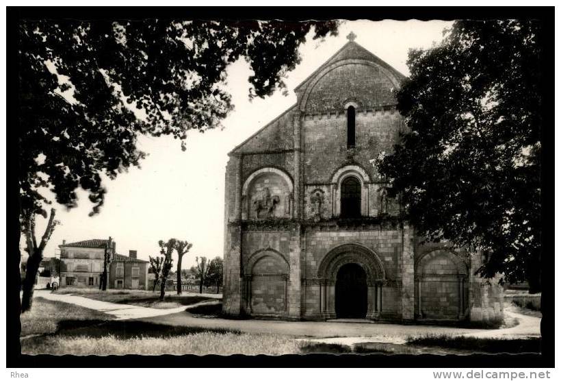 16 Châteauneuf-sur-Charente eglise D16D K16090K C16090C RH074878