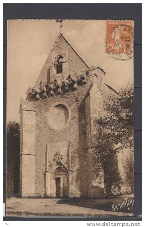 17 - Angoulins sur Mer - L'Eglise Fortifiée