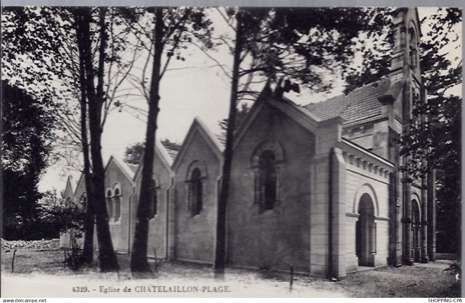 17 - Châtelaillon-Plage - Eglise - Voyagé - Dos divisé...