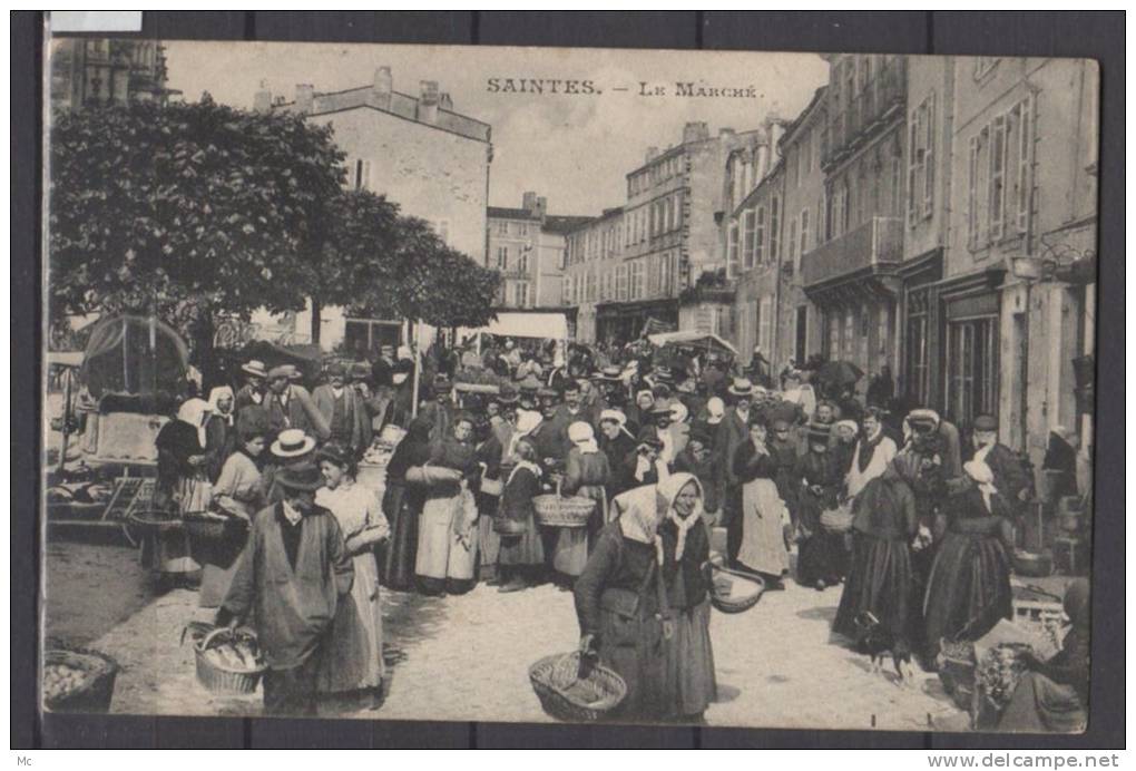 17 - Saintes - Le Marché