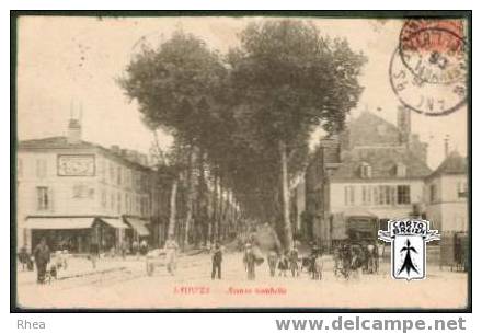 17 Saintes - SAINTES - Avenue Gambetta - cpa