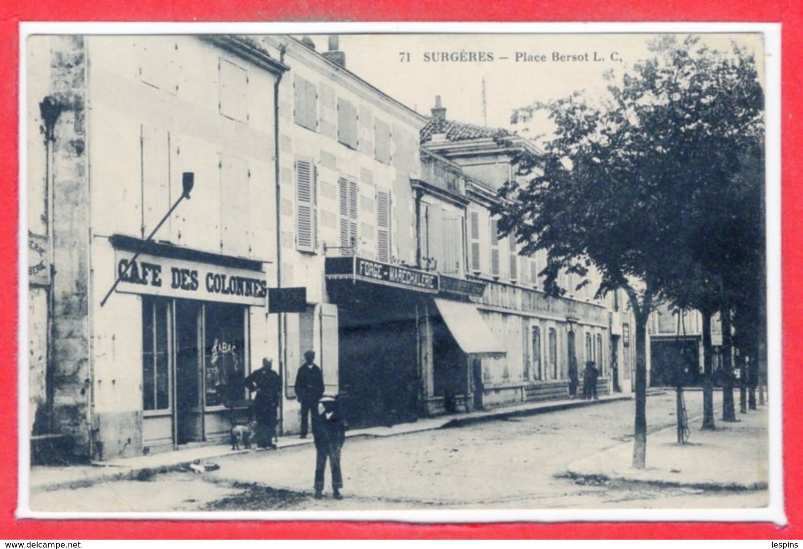 17 - SURGERES -- Place Bersot