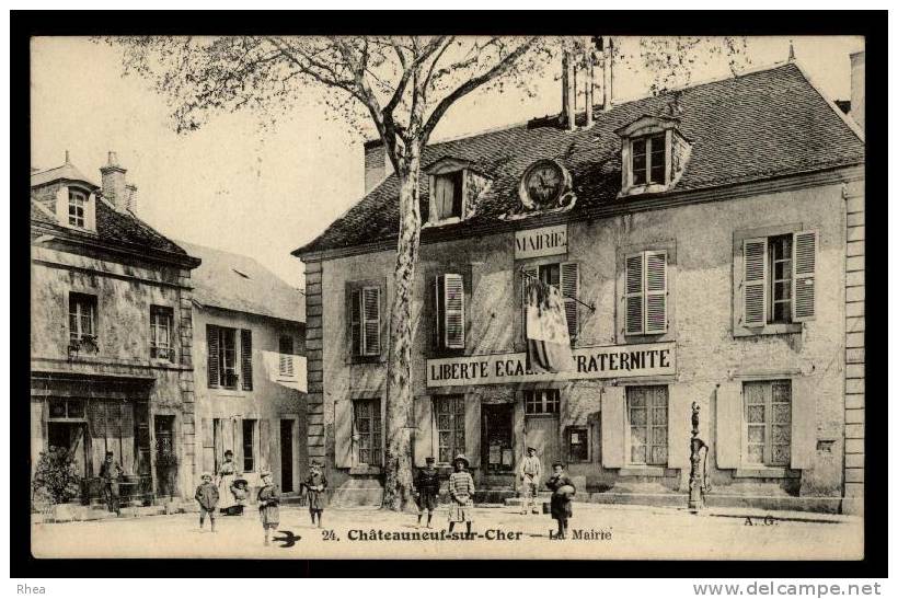 18 Châteauneuf-sur-Cher mairie D18D K18058K C18058C RH080094