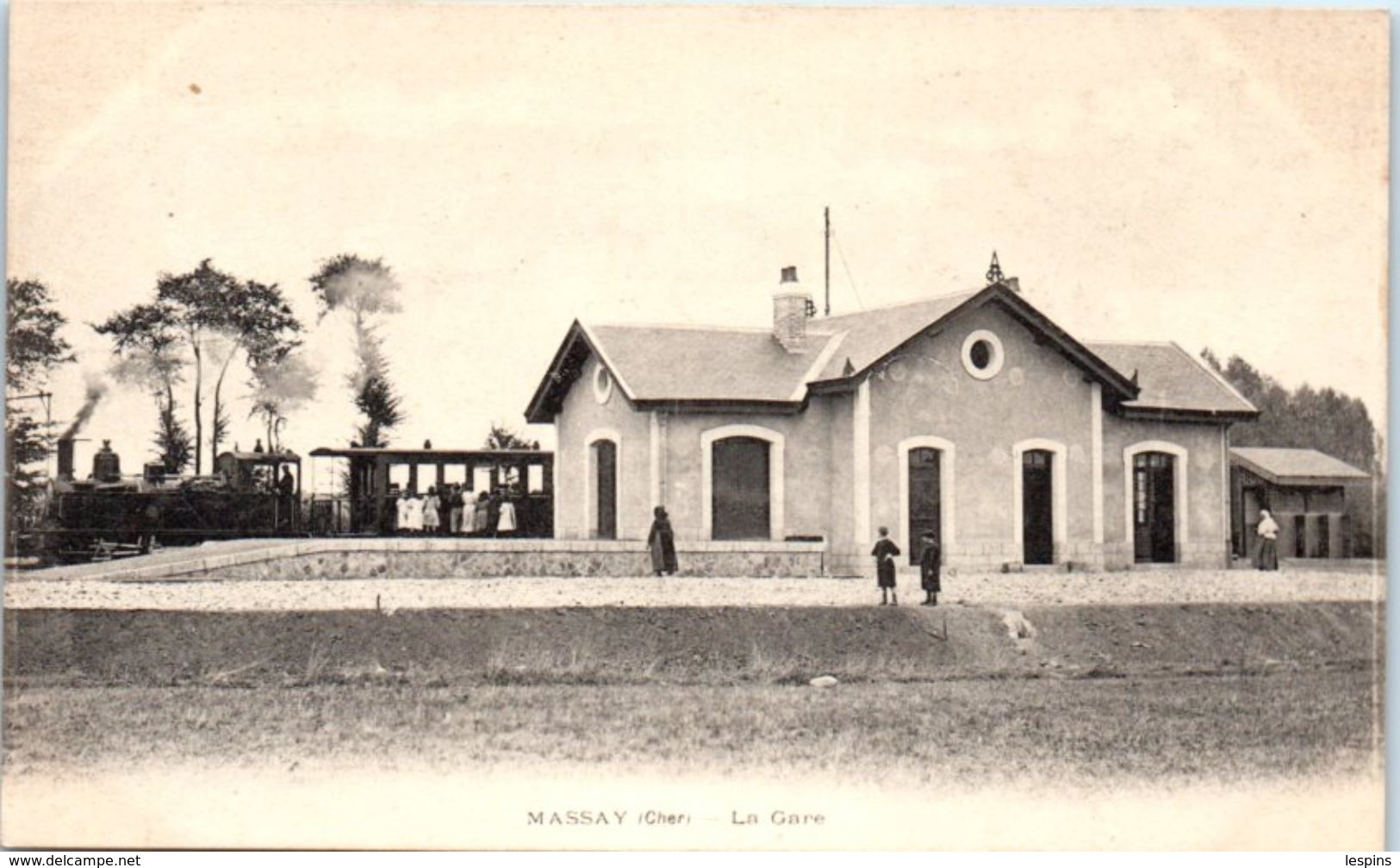 18 - MASSAY -- La gare