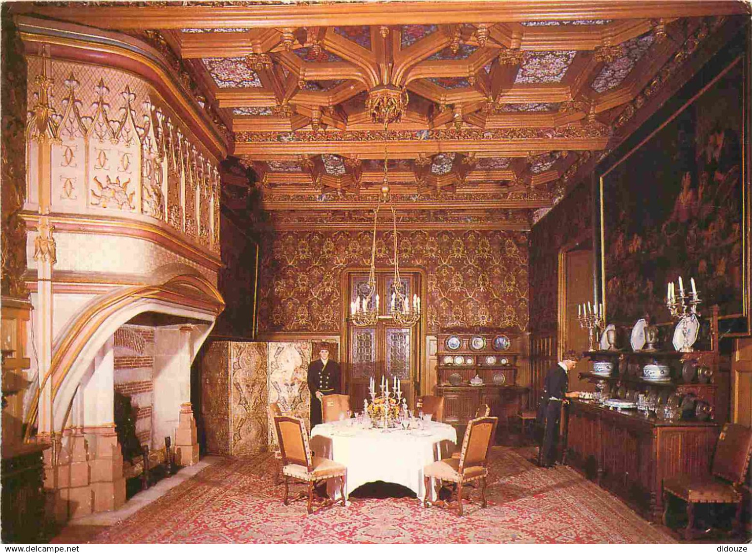 18 - Meillant - intérieur du Château - Salle à manger - CPM - Carte Neuve - Voir Scans Recto-Verso