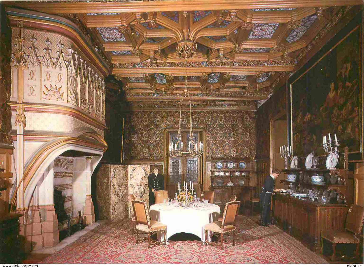 18 - Meillant - intérieur du Château - Salle à manger - CPM - Voir Scans Recto-Verso