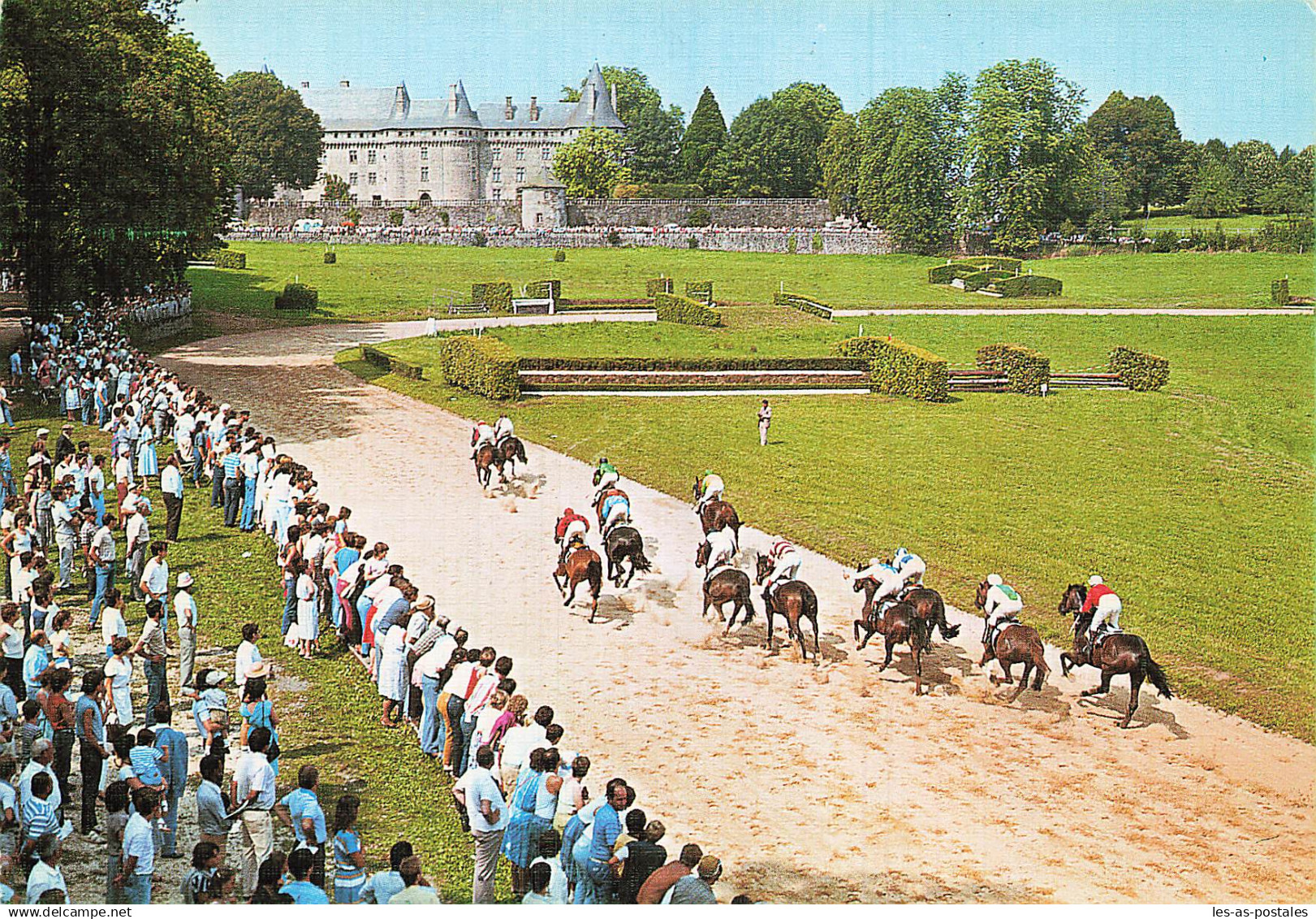 19 ARNAC POMPADOUR CITE DU CHEVAL