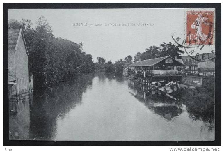 19 Brive-la-Gaillarde lavoir    D19D  K19031K  C19031C RH029341