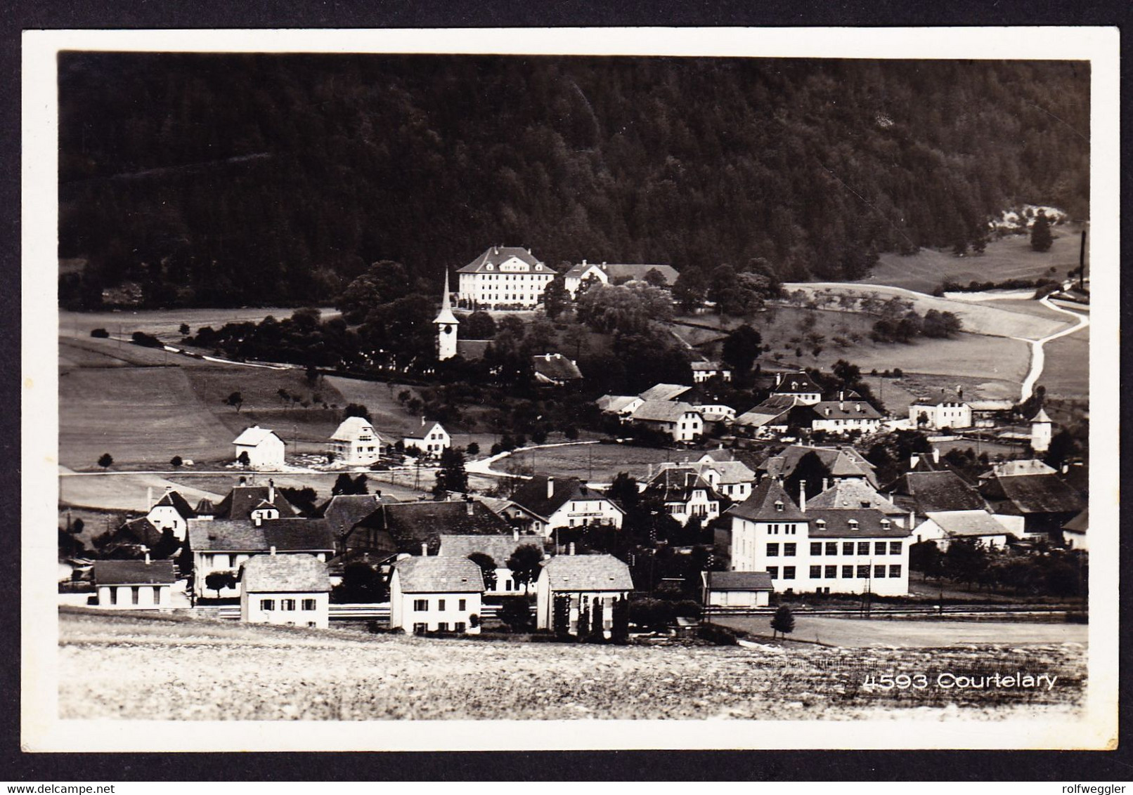 1938 mit Bahnpost gelaufene AK: Courtelary nach Raperswilen TG. Ankunftsstempel