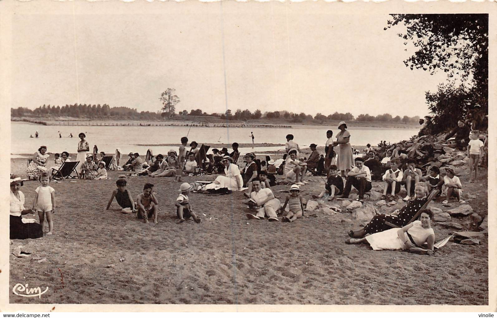 21-6318 : MAUVES-SUR-LOIRE. LA PLAGE