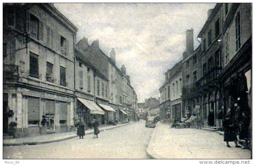 21 - SAULIEU - rue du marché