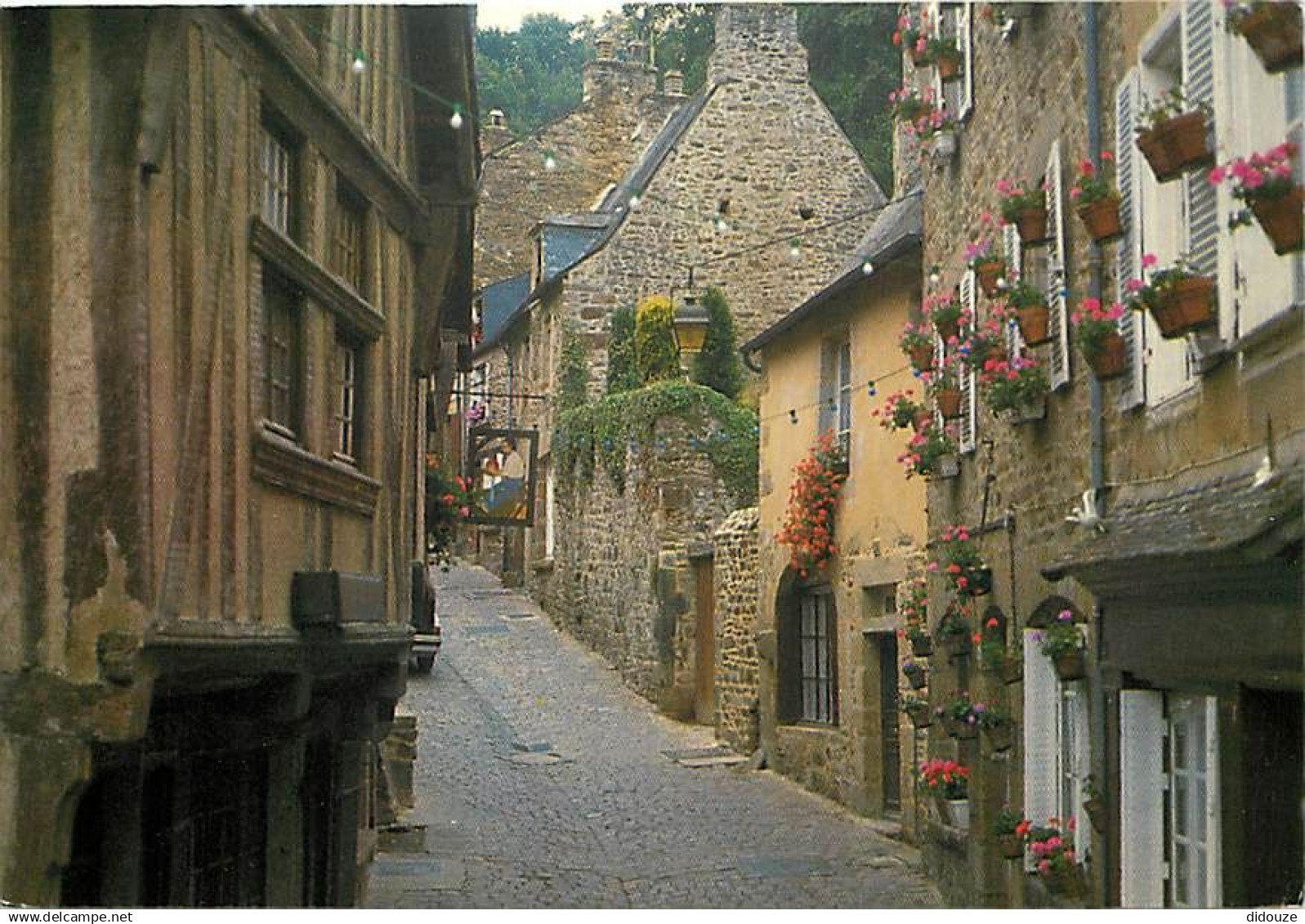 22 - Dinan - La rue du Jerzual - Flamme Postale de Dinan - CPM - Voir Scans Recto-Verso