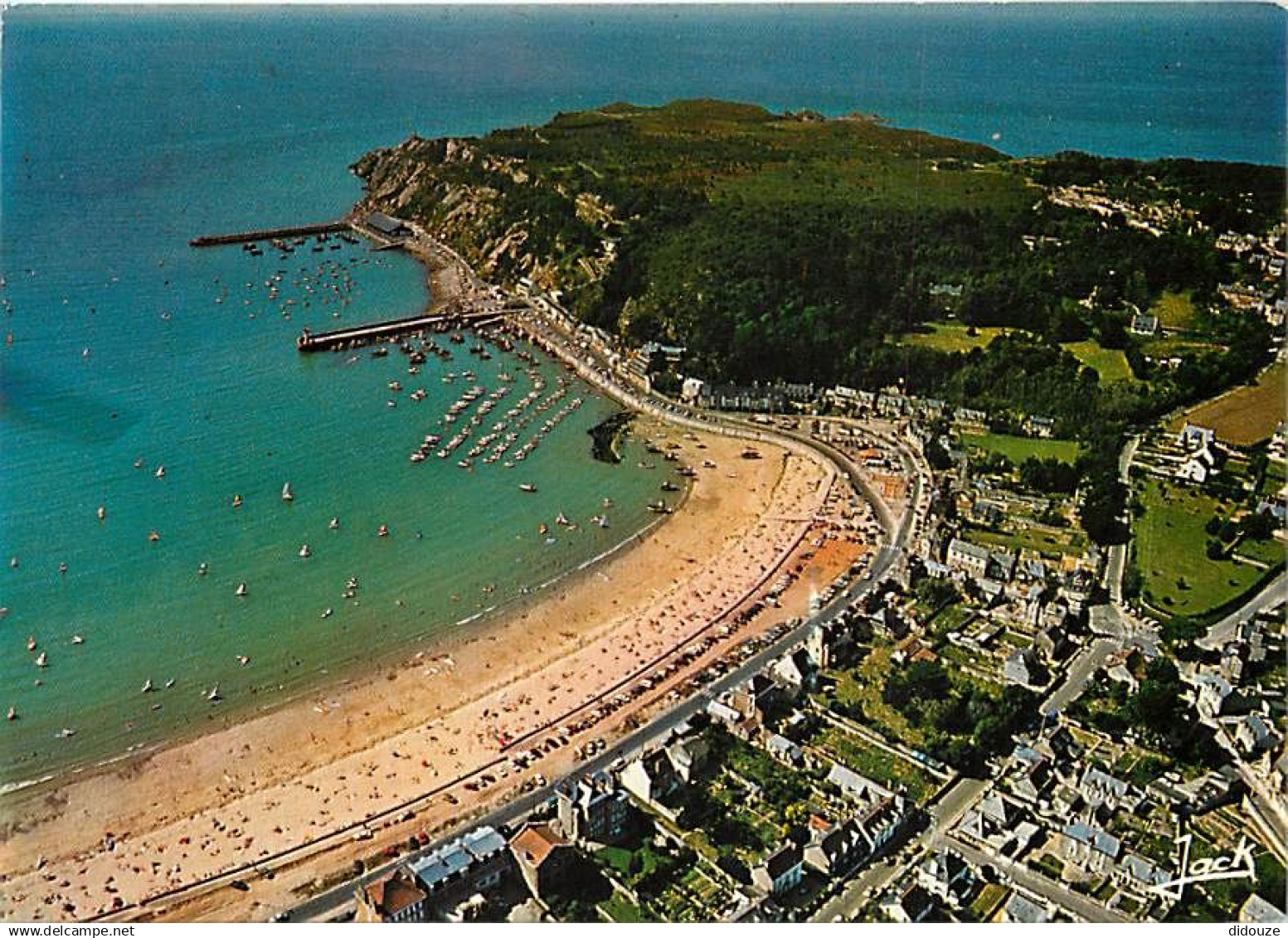 22 - Erquy - La plage et les ports - Vue aérienne - Flamme Postale de Erquy - CPM - Voir Scans Recto-Verso