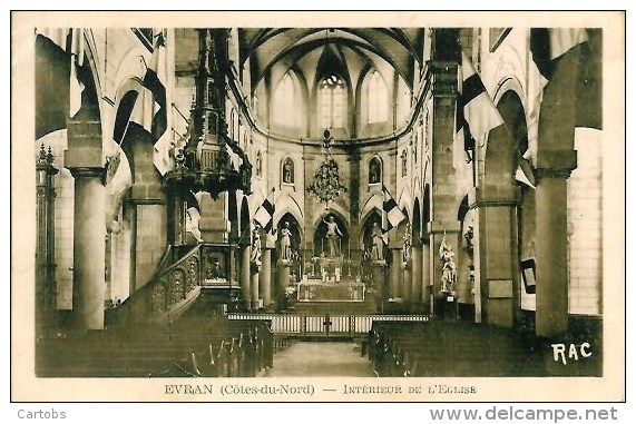 22 EVRAN  Intérieur de l'Eglise