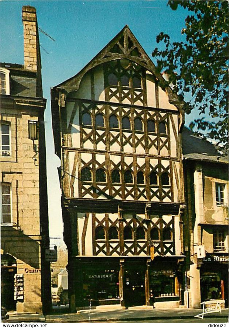 22 - Guingamp - Vieille maison de la place du Centre - Flamme Postale de Guingamp - CPM - Voir Scans Recto-Verso