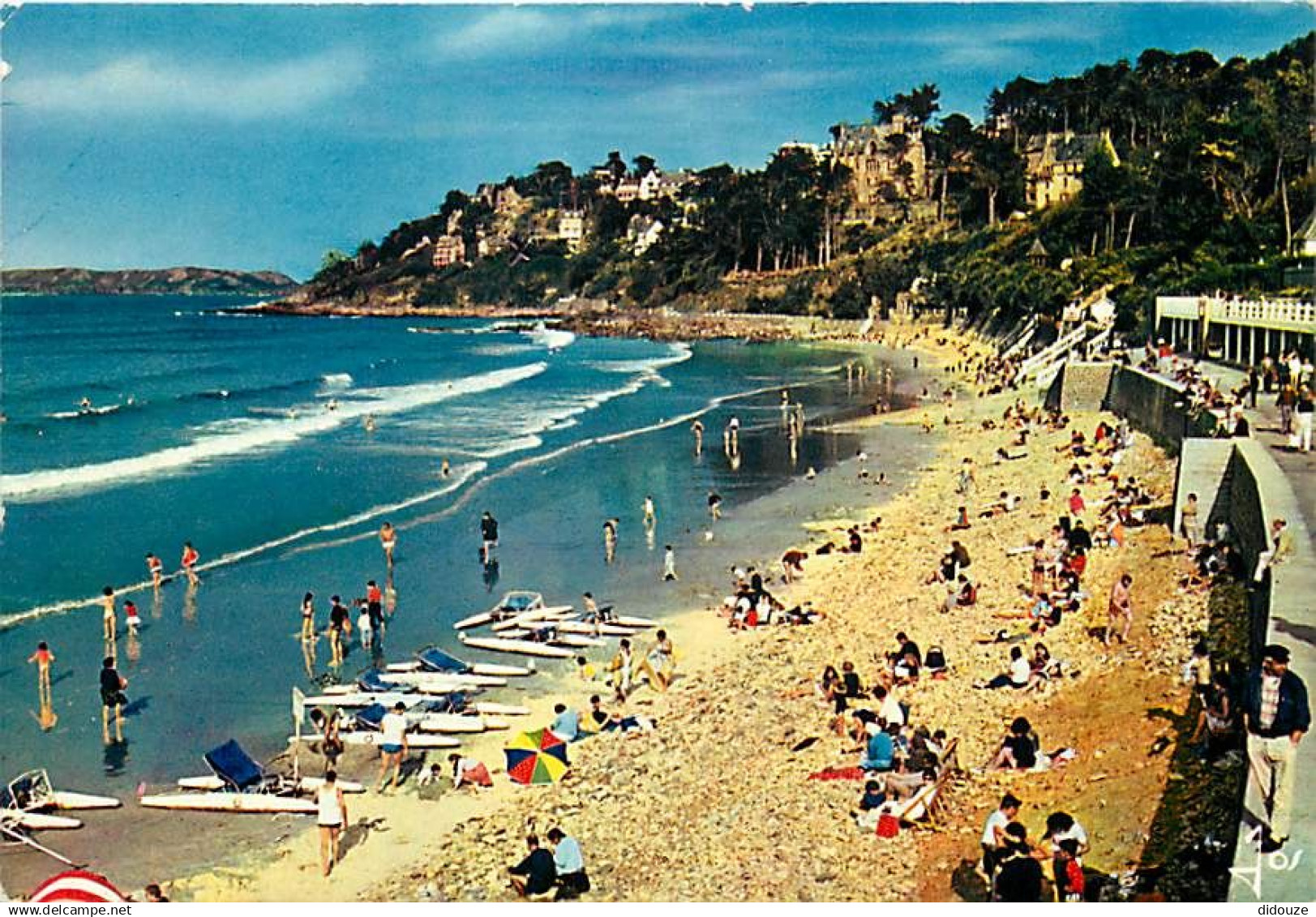 22 - Perros-Guirec - La plage de Trestraou - Scènes de Plage - Flamme Postale de Perros-Guirec - CPM - Voir Scans Recto-