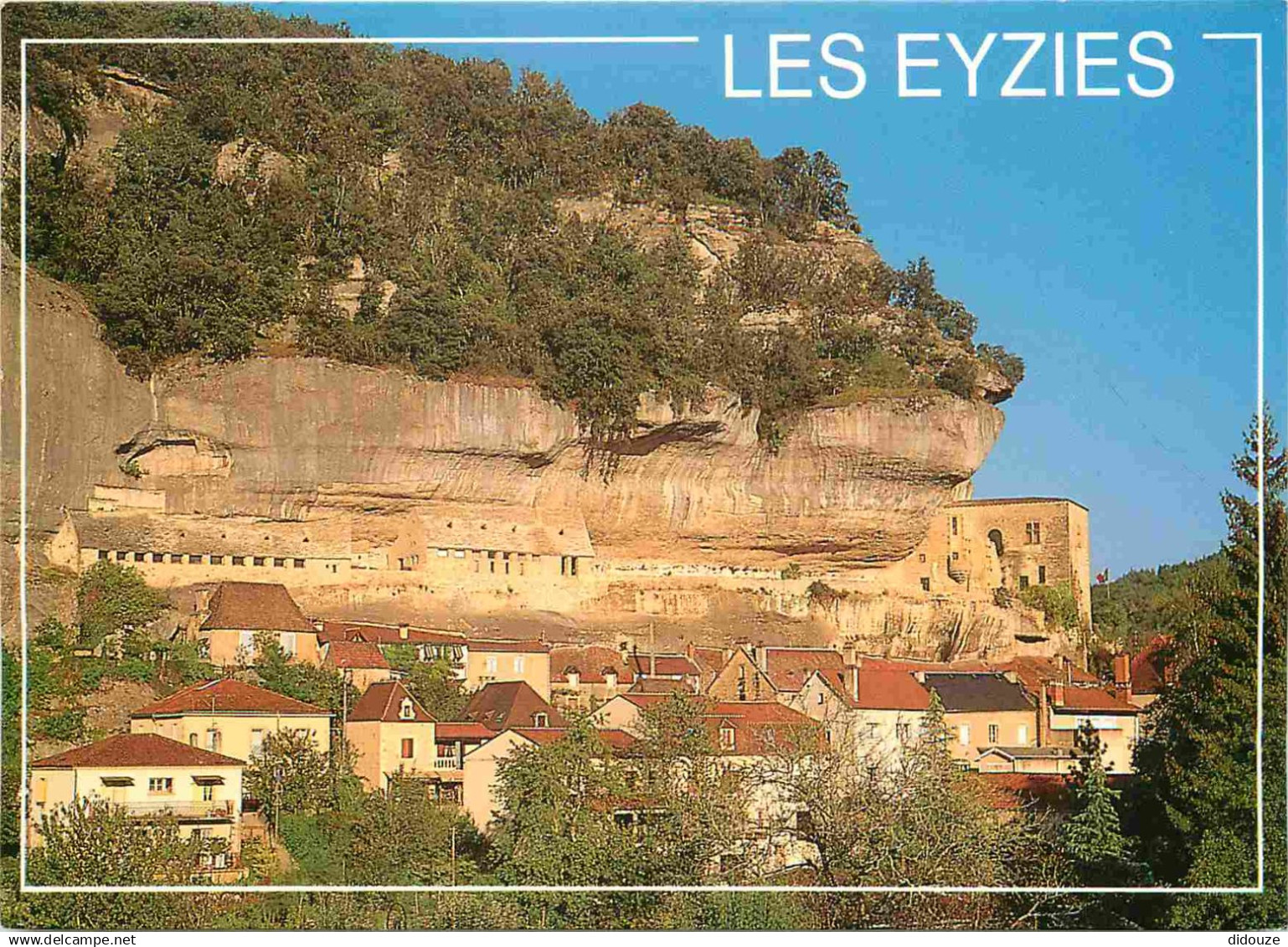 24 - Les Eyzies - Vue Générale - CPM - Voir Timbre - Voir Scans Recto-Verso