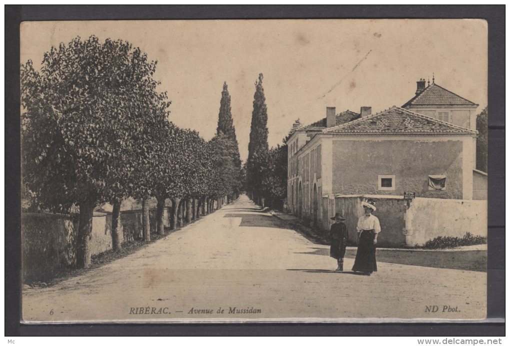 24 - Ribérac - Avenue de Mussidan - animée