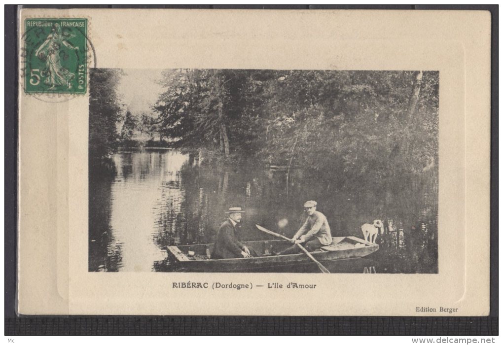 24 - Ribérac (dordogne) - L'Ile d'Amour - barque, 2 hommes, chien