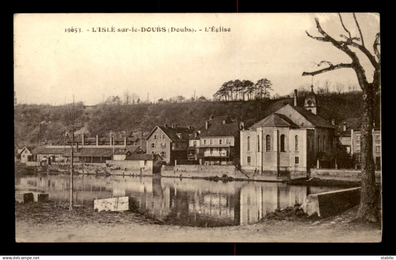 25 - ISLE-SUR-LE-DOUBS - L'EGLISE